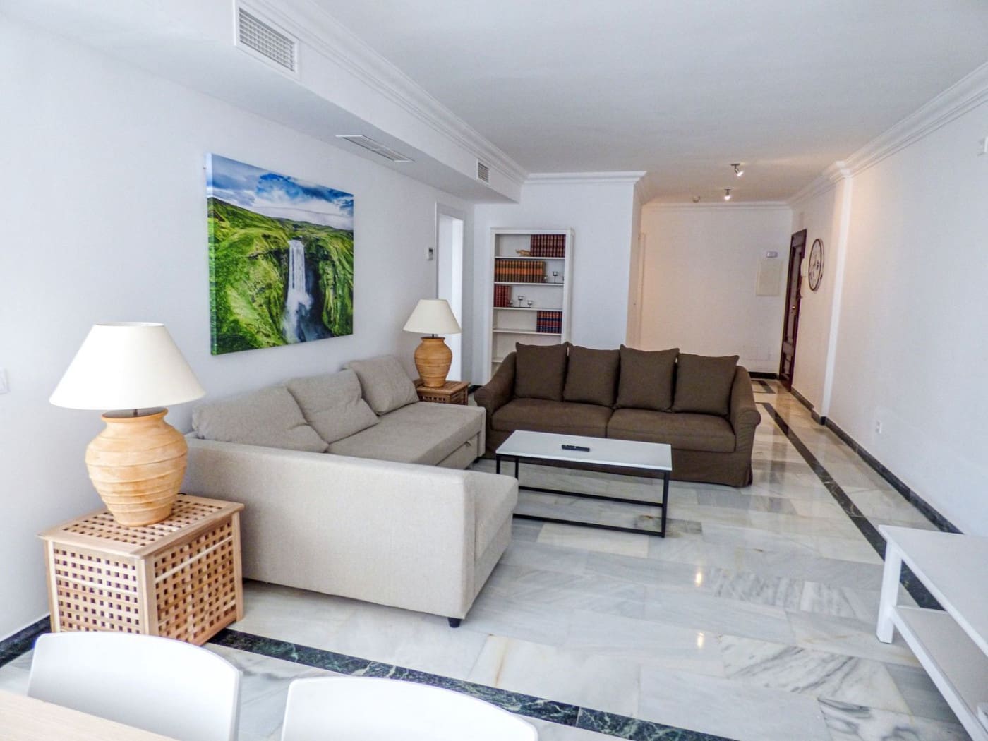 2 bedroom Flat for rent in Marbella with pool garage - € 2,200 (Ref: 9476199)