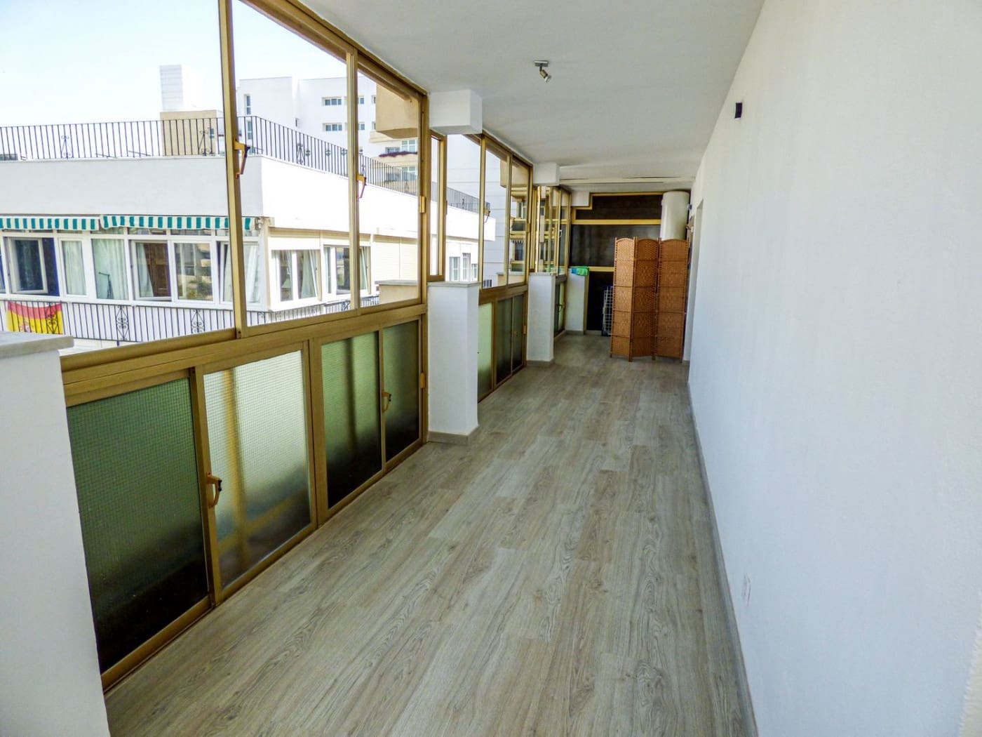 2 bedroom Flat for rent in Marbella with pool garage - € 2,200 (Ref: 9476199)