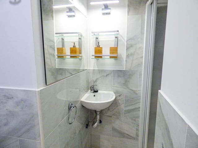 2 soveværelse Lejlighed til leje i Playa Bajadilla - Puertos, Marbella med swimmingpool garage - € 2.200 (Ref: 9476199)