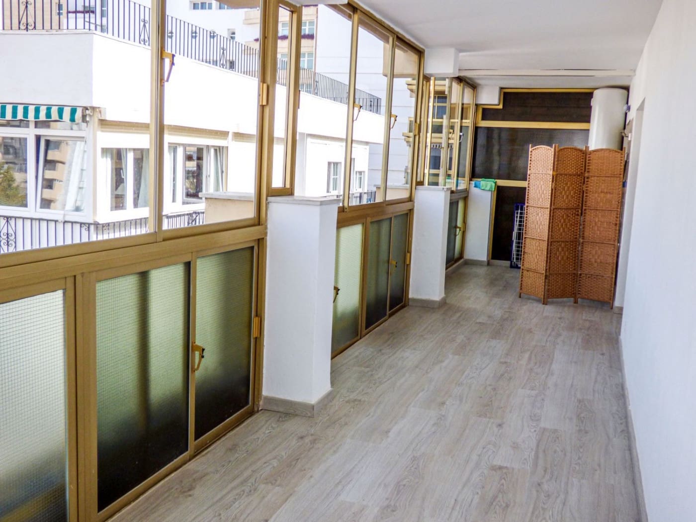 2 bedroom Flat for rent in Marbella with pool garage - € 2,200 (Ref: 9476199)