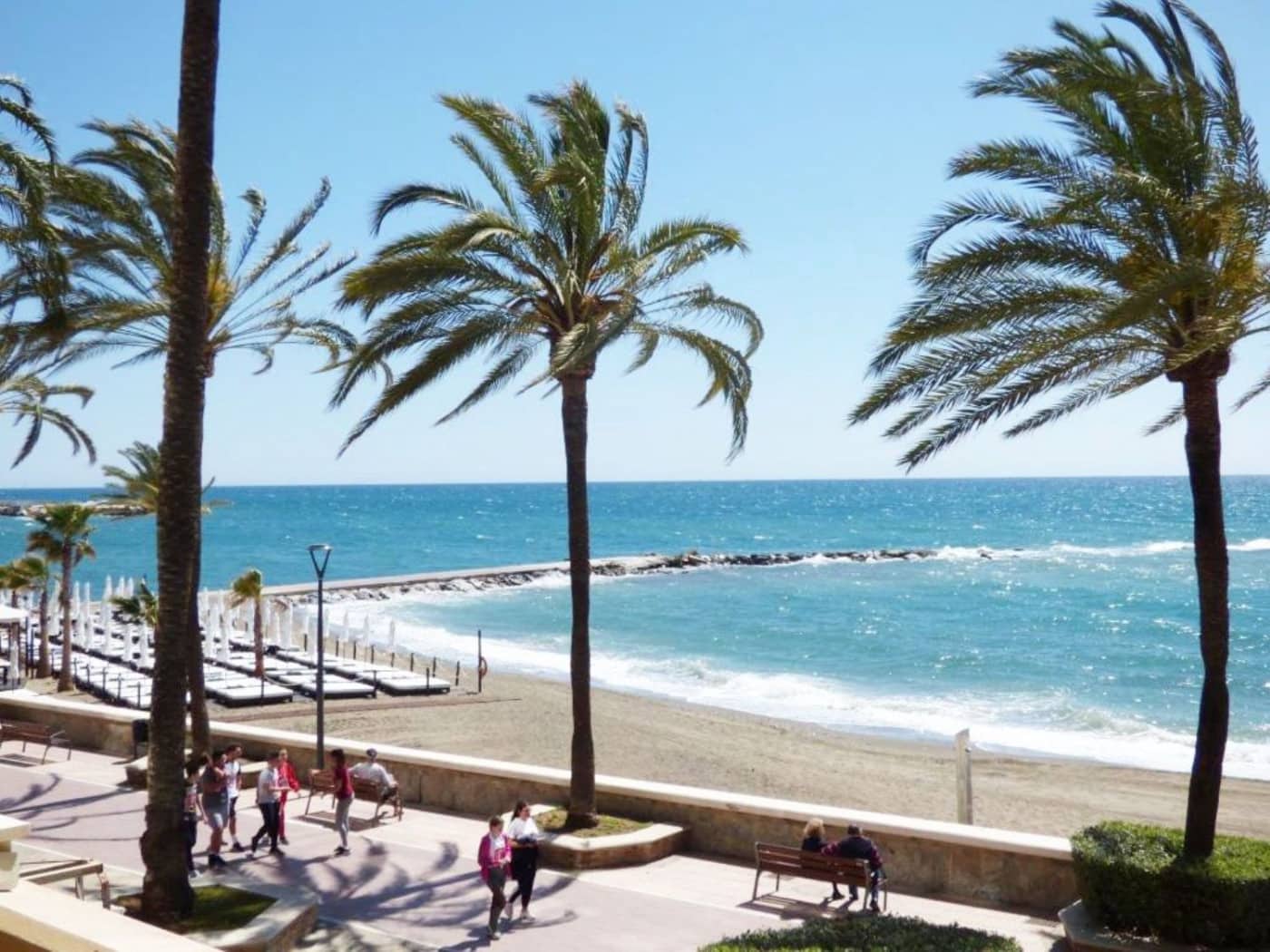 2 bedroom Flat for rent in Marbella with pool garage - € 2,200 (Ref: 9476199)