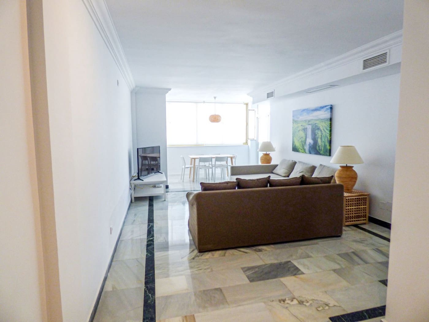 2 bedroom Flat for rent in Marbella with pool garage - € 1,950 (Ref: 9476199)