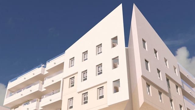 3 chambre Appartement à vendre à Nueva Andalucia, Marbella avec piscine garage - 493 000 € (Ref: 9583781)