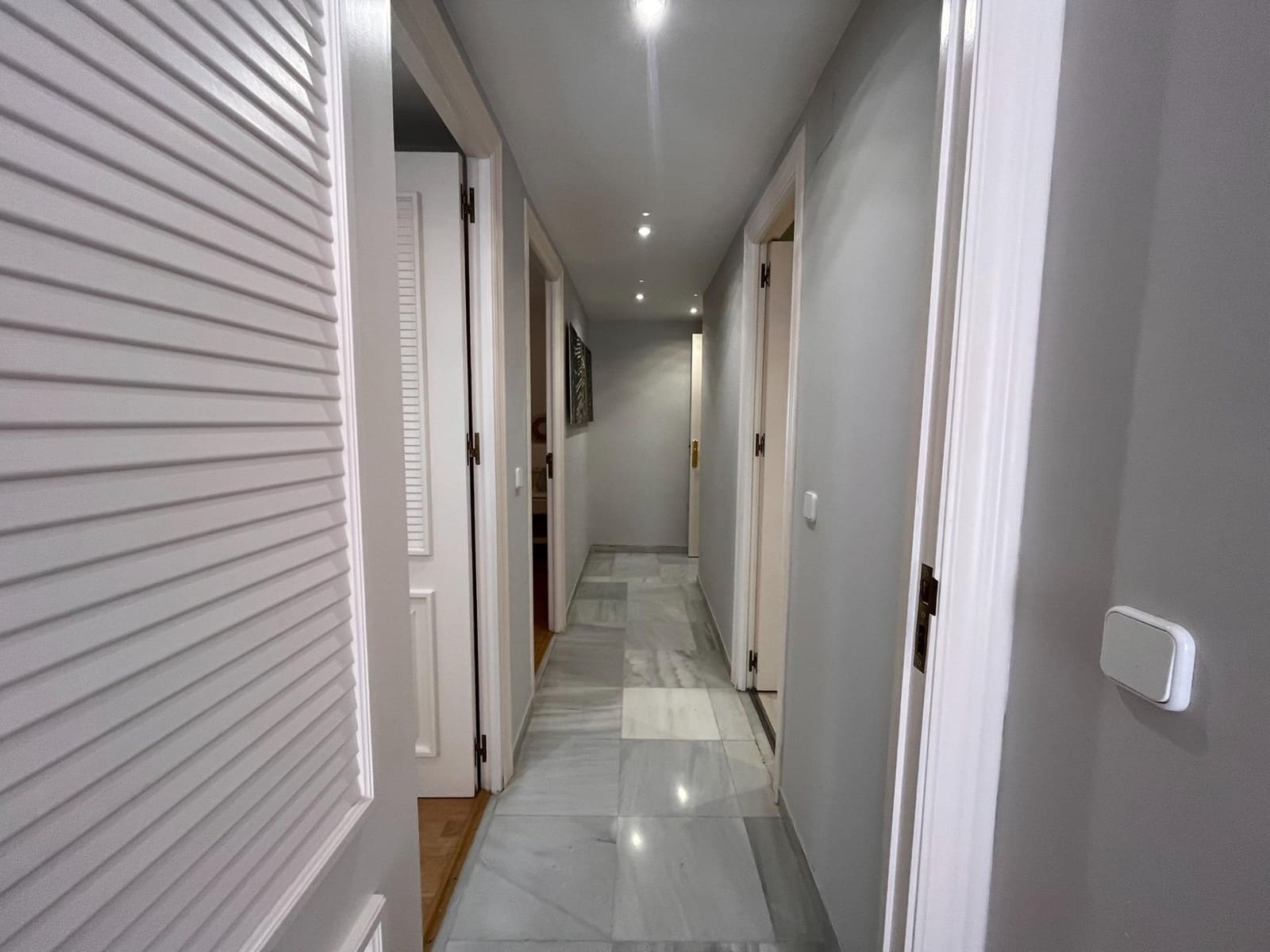 4 slaapkamer Flat te koop in Marbella met zwembad garage - € 1.200.000 (Ref: 9599619)