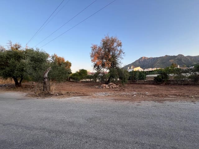 Grond te koop in Valdeolletas - Las Cancelas - Xarblanca, Marbella - € 250.000 (Ref: 9599620)