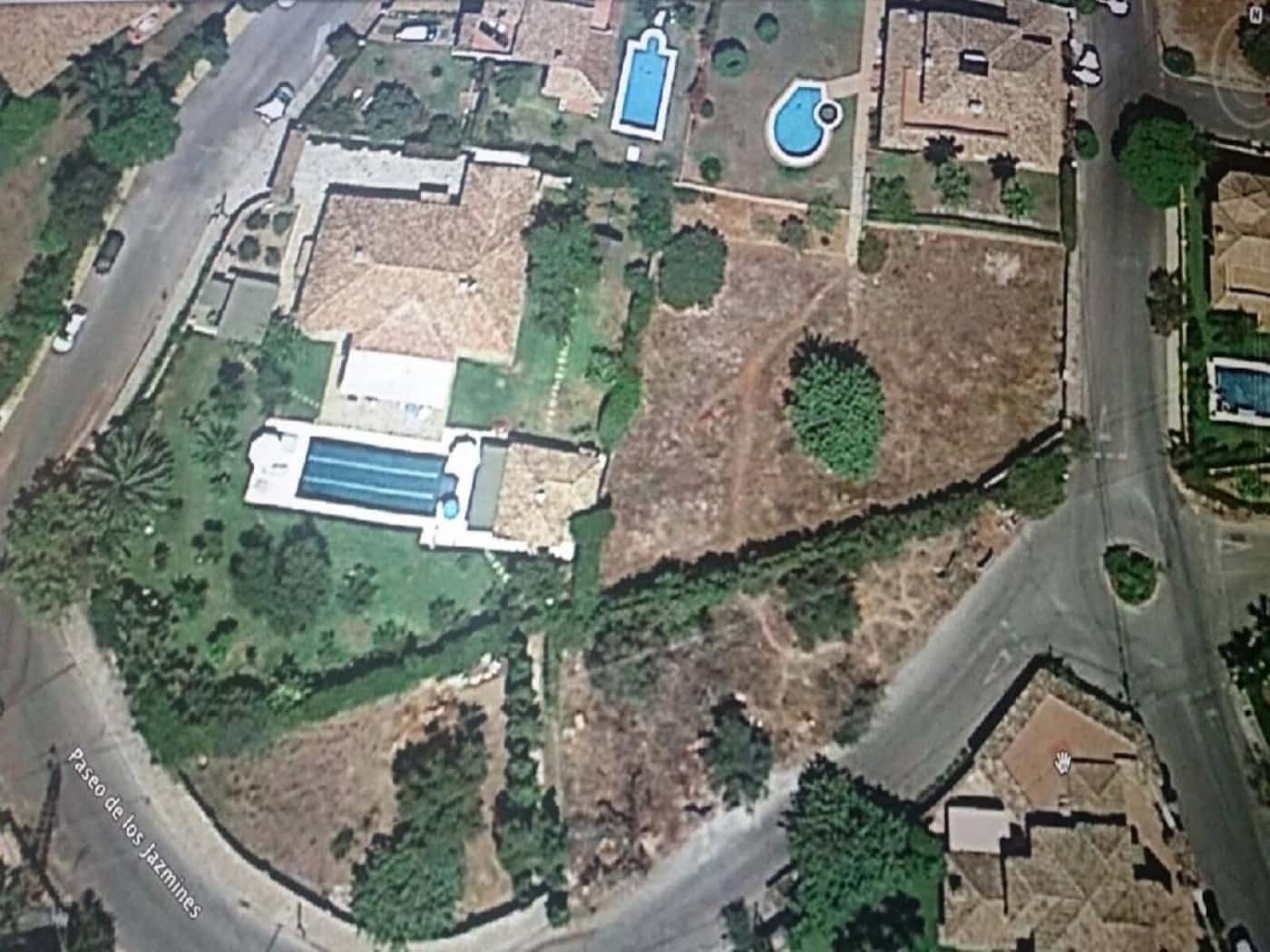 Undeveloped Land for sale in Marbella - € 250,000 (Ref: 9599620)