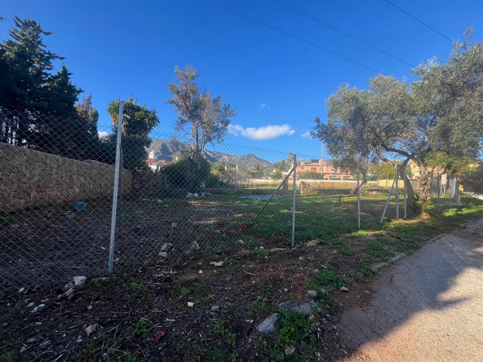 Undeveloped Land for sale in Marbella - € 250,000 (Ref: 9599620)
