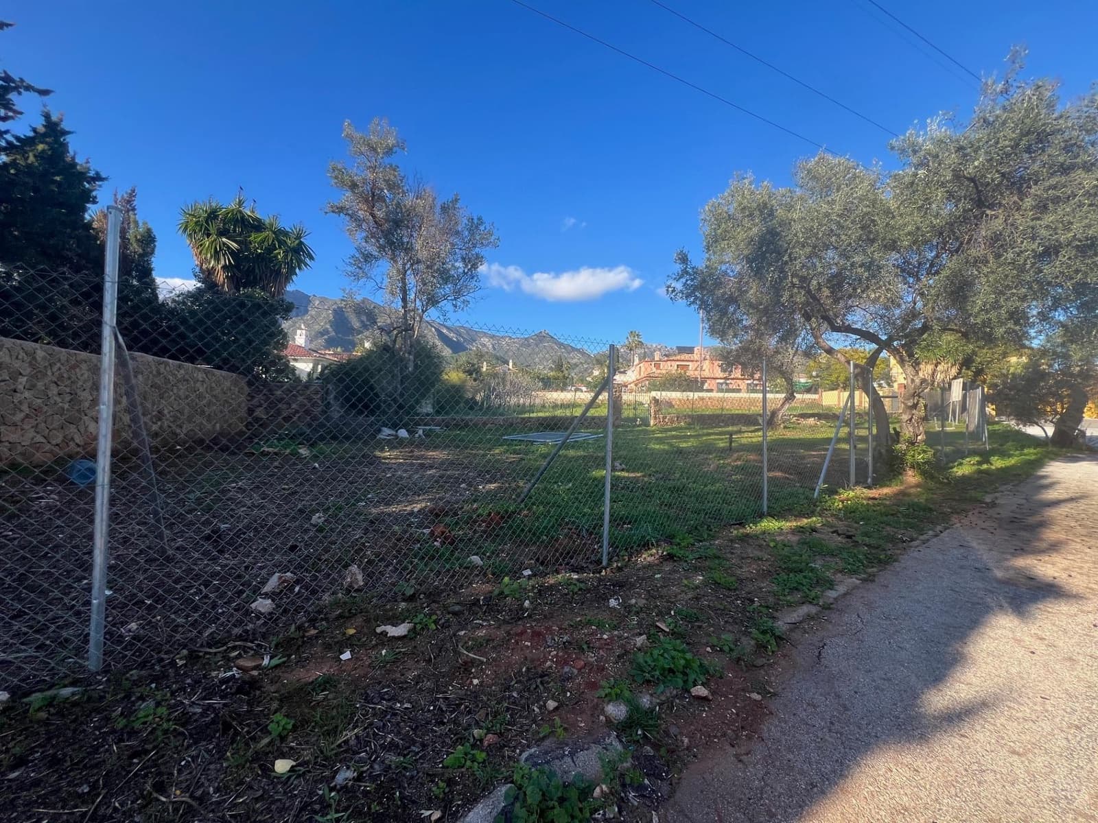 Undeveloped Land for sale in Marbella - € 250,000 (Ref: 9599620)