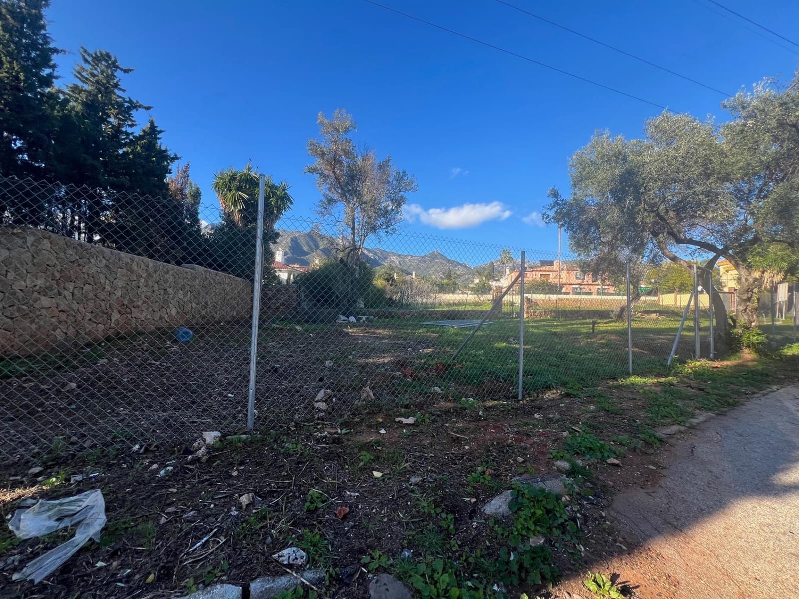 Undeveloped Land for sale in Marbella - € 250,000 (Ref: 9599620)