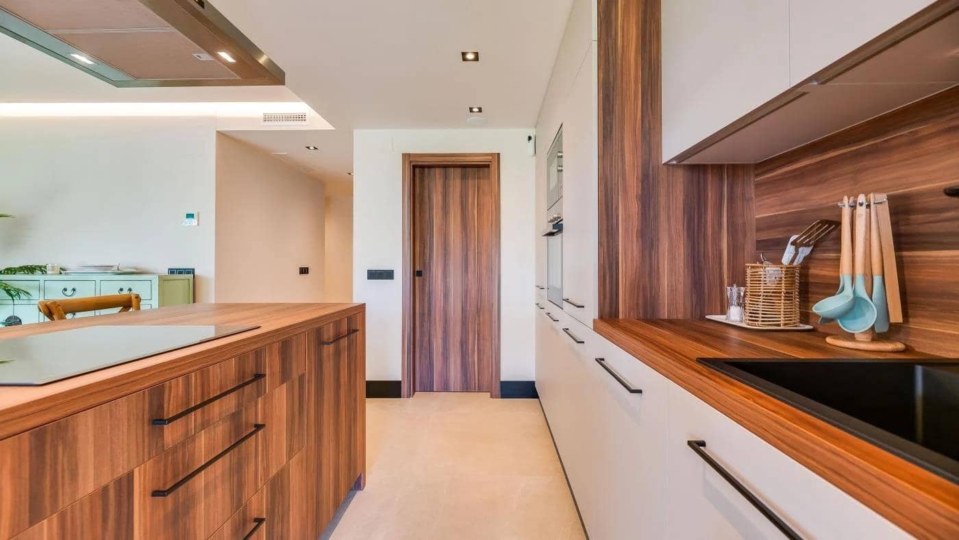 3 makuuhuone Huoneisto myytävänä paikassa Nueva Andalucia mukana uima-altaan 
autotalli - 850 000 € (Ref: 9608150)