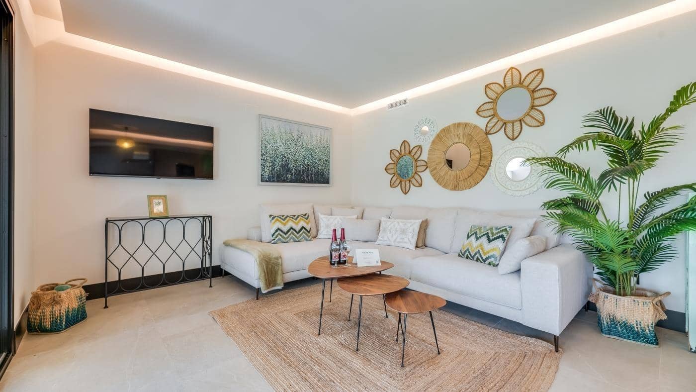 3 makuuhuone Huoneisto myytävänä paikassa Nueva Andalucia mukana uima-altaan 
autotalli - 850 000 € (Ref: 9608150)