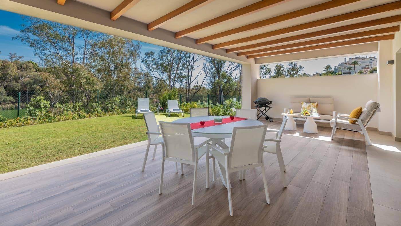 3 makuuhuone Huoneisto myytävänä paikassa Nueva Andalucia mukana uima-altaan 
autotalli - 850 000 € (Ref: 9608150)