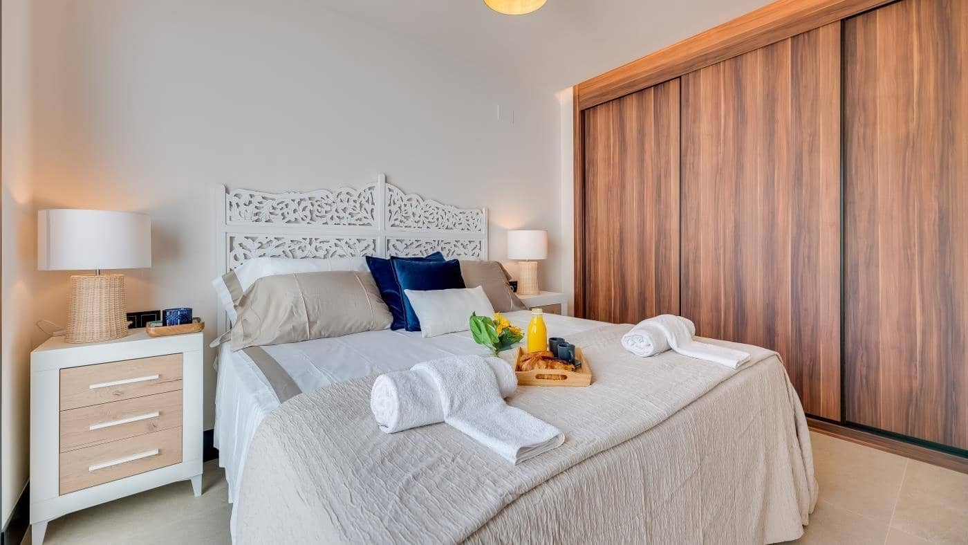 3 makuuhuone Huoneisto myytävänä paikassa Nueva Andalucia mukana uima-altaan 
autotalli - 850 000 € (Ref: 9608150)