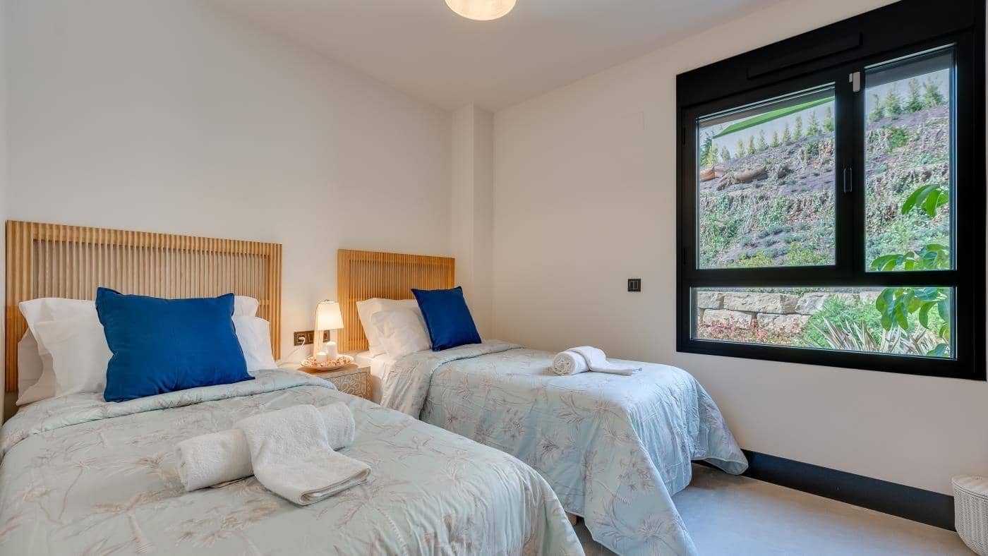 3 makuuhuone Huoneisto myytävänä paikassa Nueva Andalucia mukana uima-altaan 
autotalli - 850 000 € (Ref: 9608150)