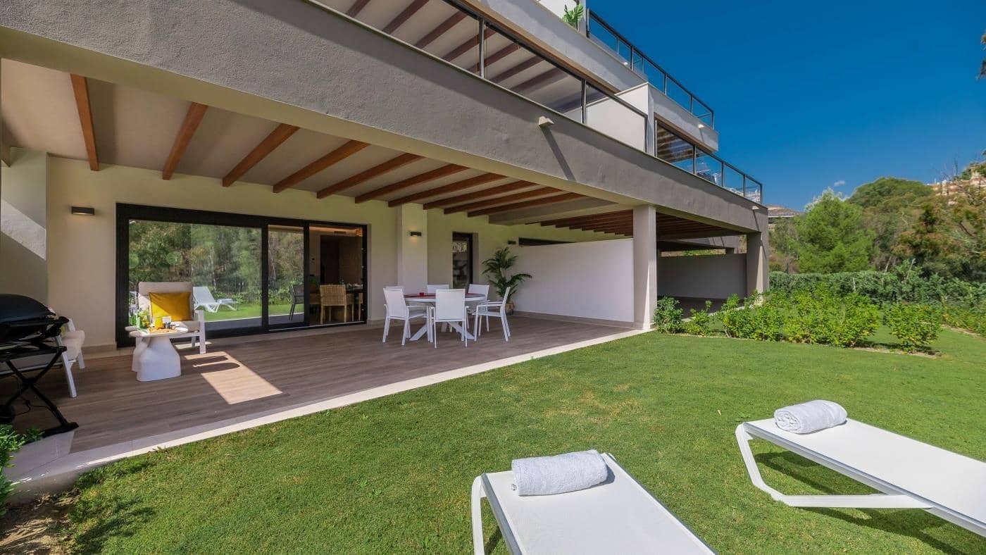 3 makuuhuone Huoneisto myytävänä paikassa Nueva Andalucia mukana uima-altaan 
autotalli - 850 000 € (Ref: 9608150)