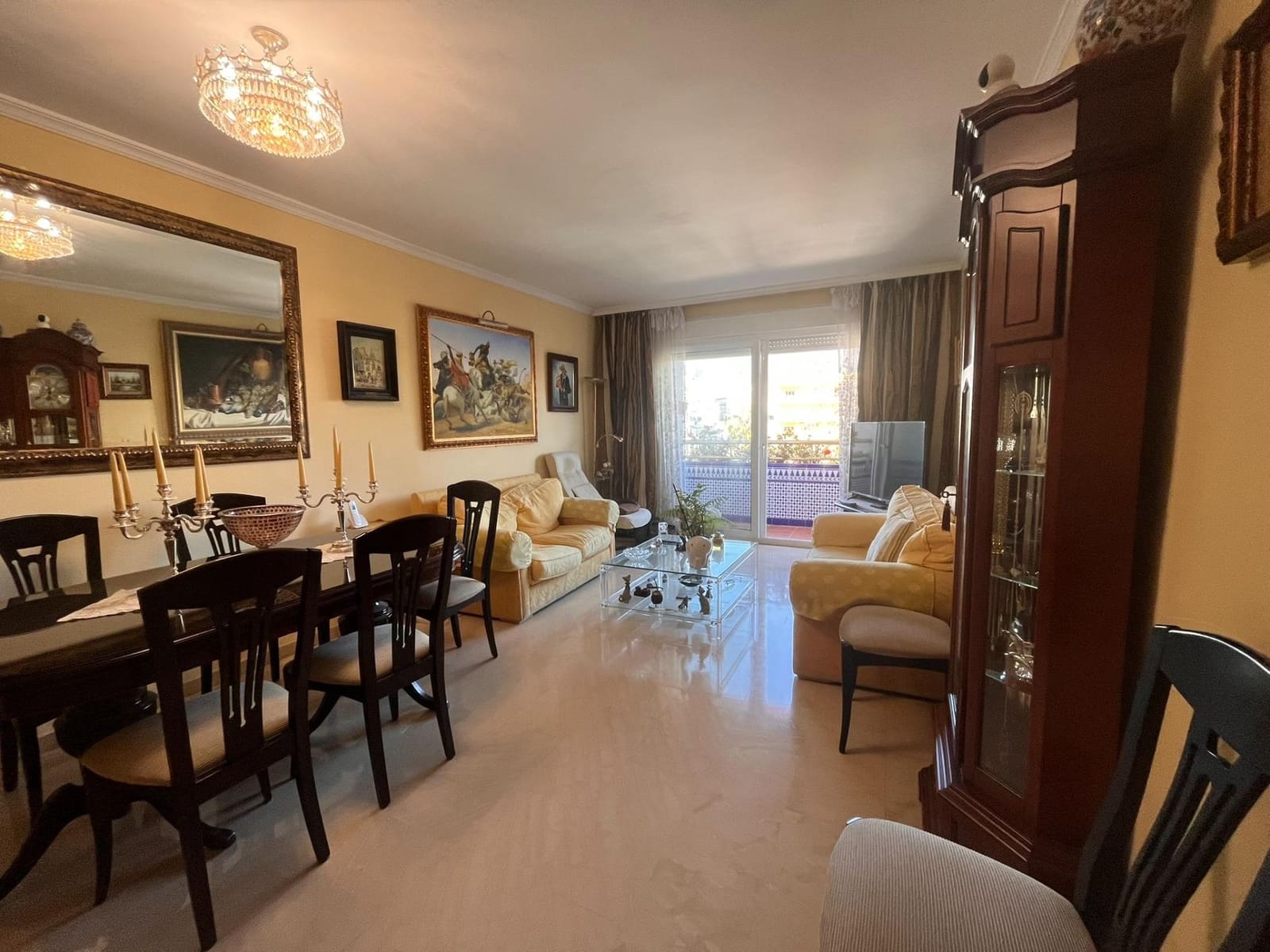 3 sypialnia Mieszkanie na sprzedaż w Marbella z garażem - 730 000 € (Ref: 9611620)