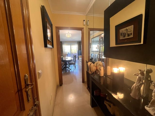 3 soverom Leilighet til salgs i Playa Bajadilla - Puertos, Marbella med garasje - € 730 000 (Ref: 9611620)