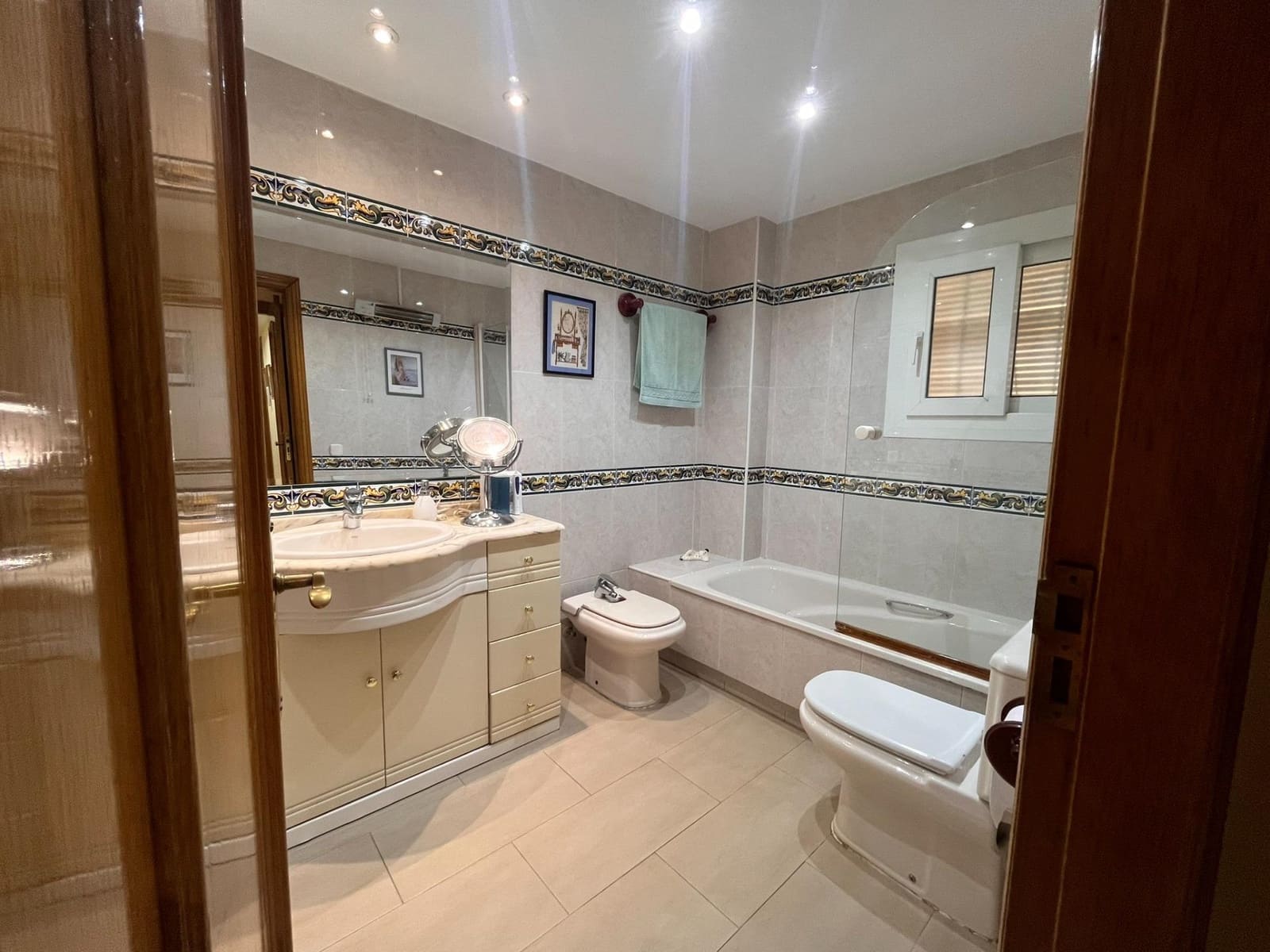 3 sypialnia Mieszkanie na sprzedaż w Marbella z garażem - 730 000 € (Ref: 9611620)