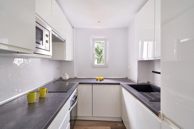 2 sypialnia Apartament na sprzedaż w Santa María, Marbella z basenem garażem - 499 000 € (Ref: 9619360)