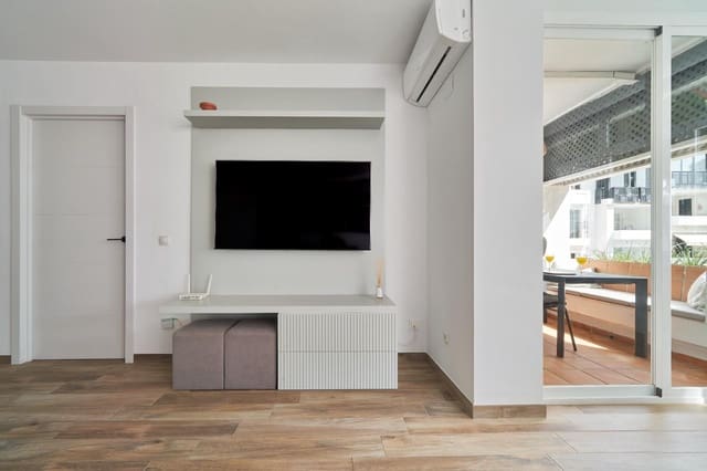 2 sypialnia Apartament na sprzedaż w Santa María, Marbella z basenem garażem - 499 000 € (Ref: 9619360)