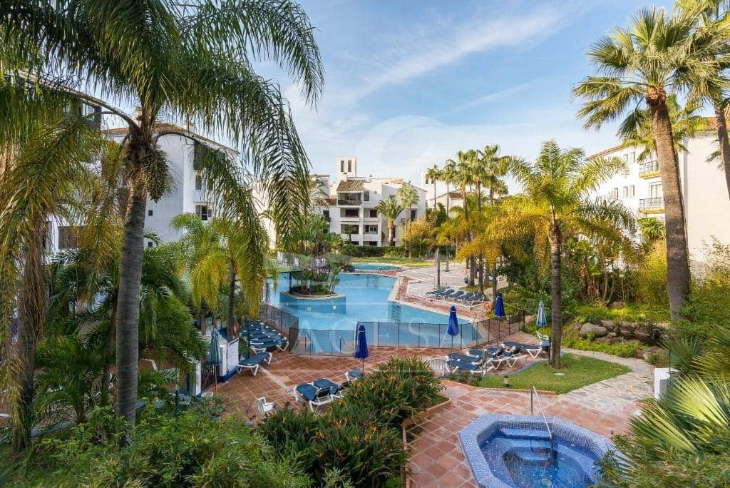 2 chambre Appartement à vendre à Marbella avec piscine garage - 499 000 € (Ref: 9619360)