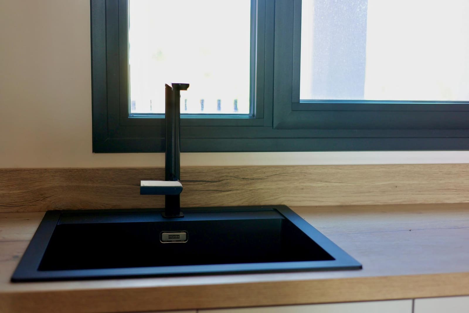 2 bedroom Flat for sale in Nueva Andalucia with pool garage - € 800,000 (Ref: 9630087)