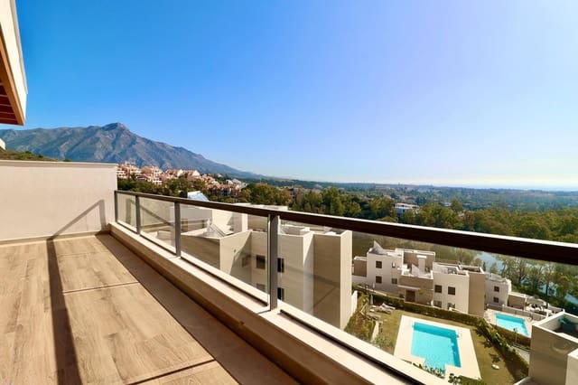 2 bedroom Flat for sale in Los Naranjos, Marbella with pool garage - € 800,000 (Ref: 9630087)