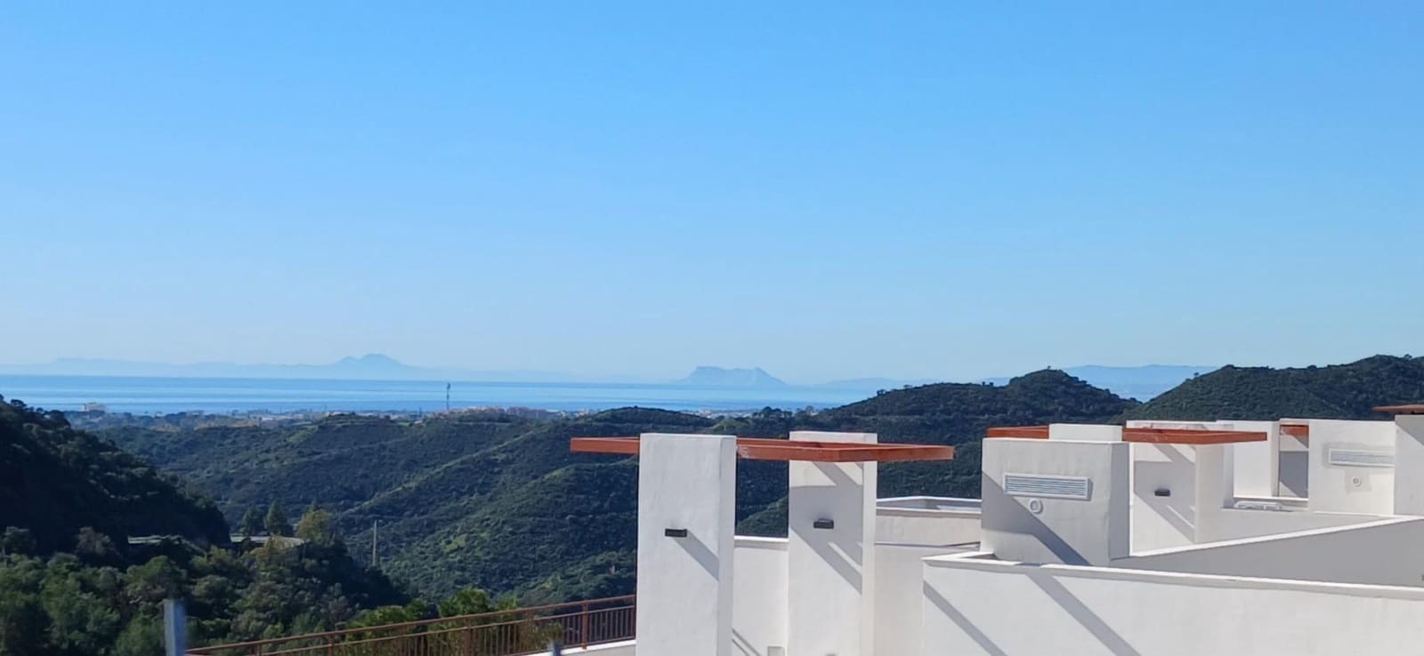 3 quarto Penthouse para venda em Istan com piscina garagem - 580 000 € (Ref: 9645115)