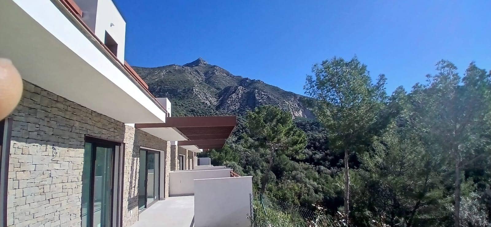 3 quarto Penthouse para venda em Istan com piscina garagem - 580 000 € (Ref: 9645115)