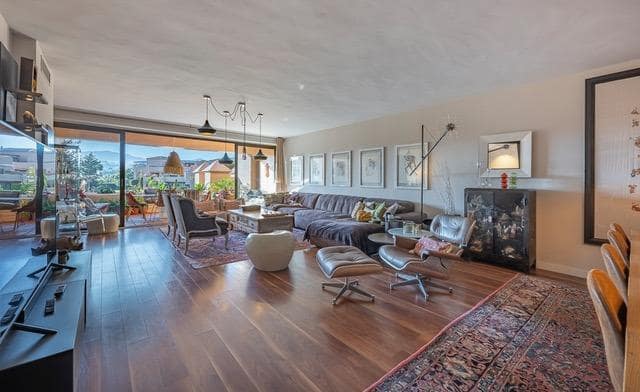 3 chambre Penthouse à vendre à Nueva Atalaya, Estepona avec piscine - 795 000 € (Ref: 9645116)
