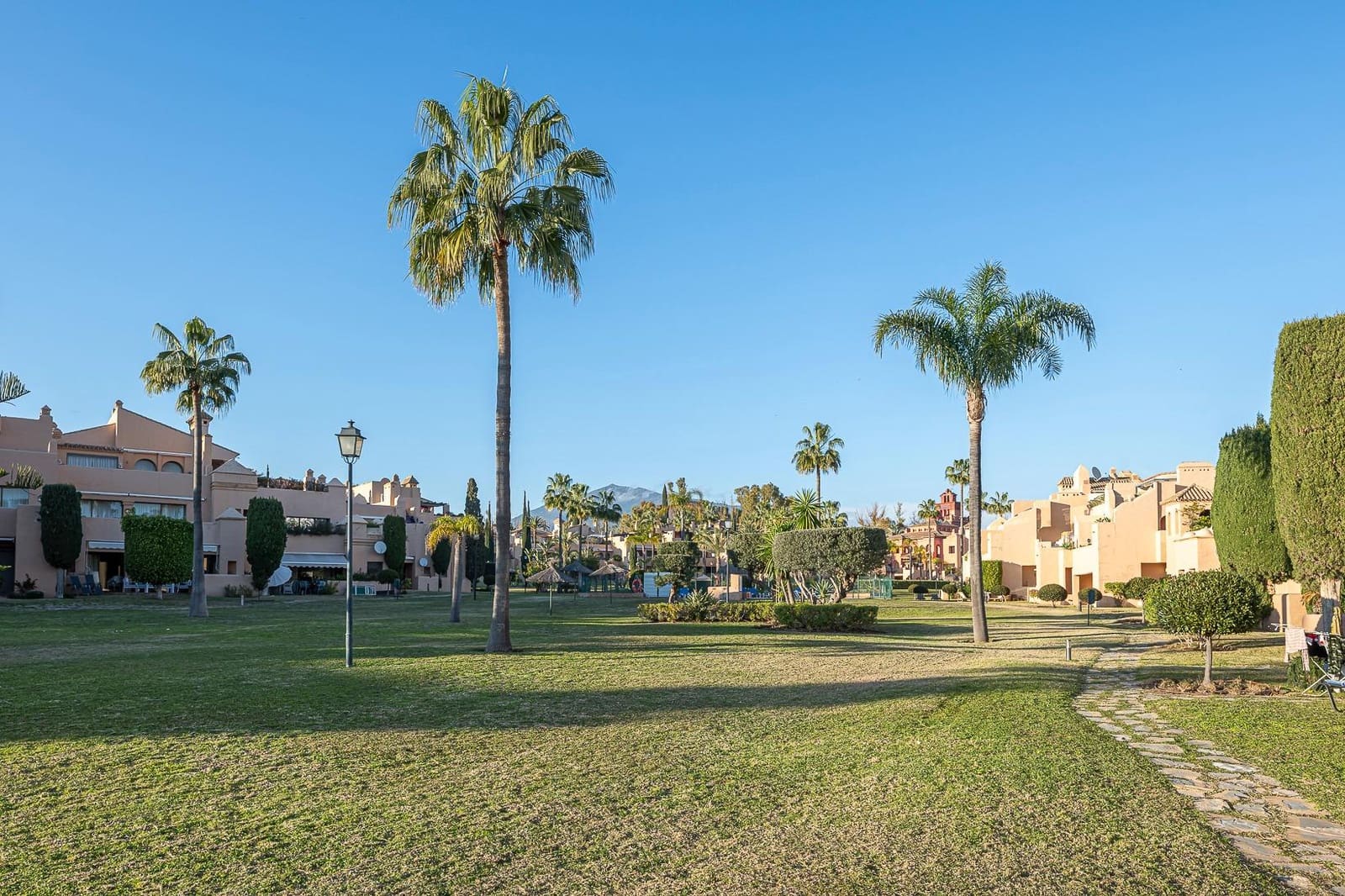3 bedroom Penthouse for sale in New Golden Mile with pool - € 795,000 (Ref: 9645116)