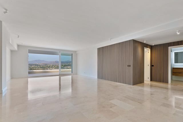 3 Zimmer Apartment zu verkaufen in Lomas De Marbella, Marbella mit Garage - 1.750.000 € (Ref: 9670763)