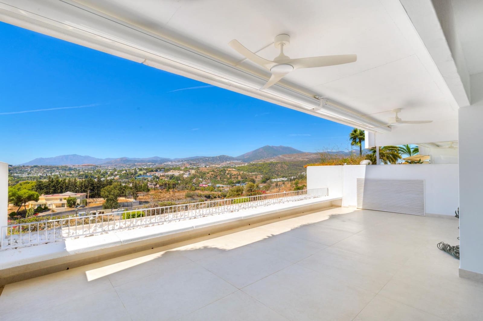 3 makuuhuone Huoneisto myytävänä paikassa Marbella mukana 
autotalli - 1 690 000 € (Ref: 9670763)