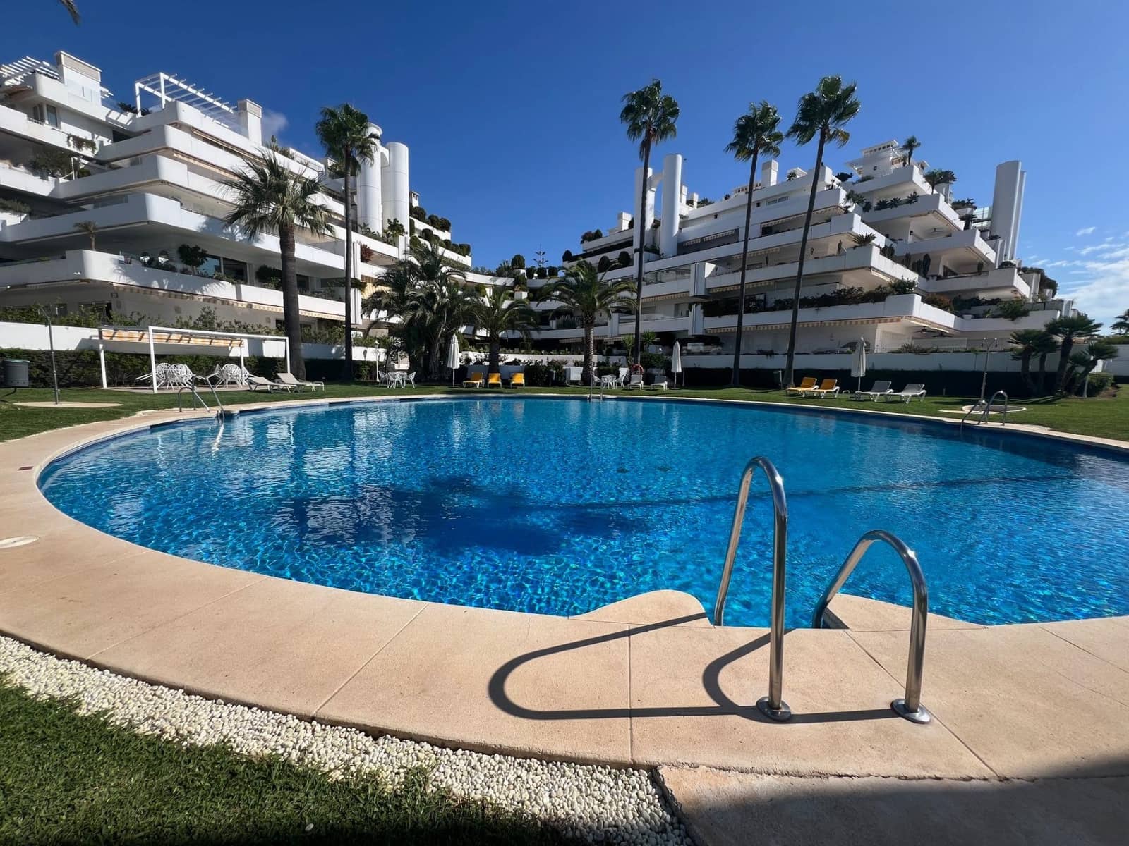3 makuuhuone Huoneisto myytävänä paikassa Marbella mukana 
autotalli - 1 690 000 € (Ref: 9670763)