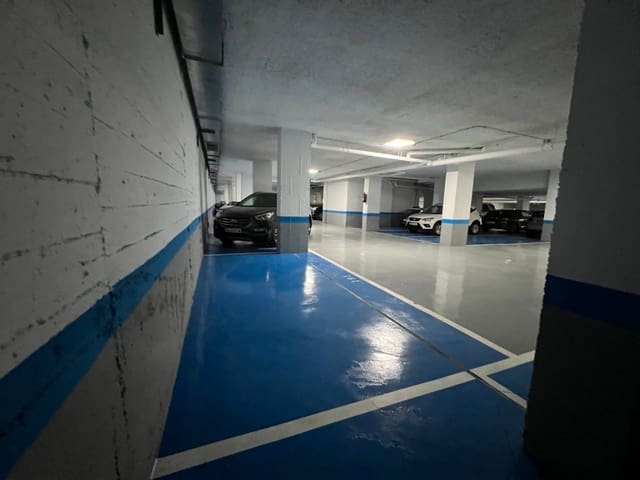Garage til salg i Playa Bajadilla - Puertos, Marbella - € 57.000 (Ref: 9698867)