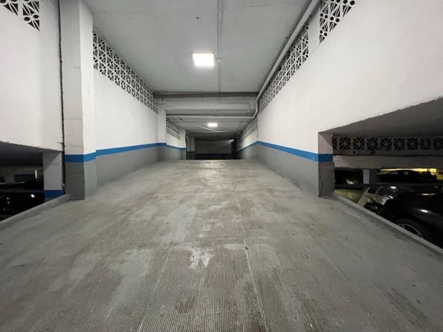 Garage till salu i Playa Bajadilla - Puertos, Marbella - 49 999 € (Ref: 9698867)