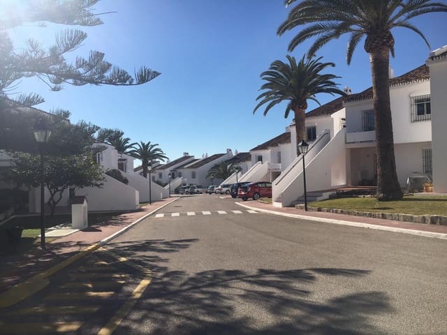 2 soverom Leilighet til salgs i Nueva Andalucía Centro, Marbella - € 565 000 (Ref: 9784542)