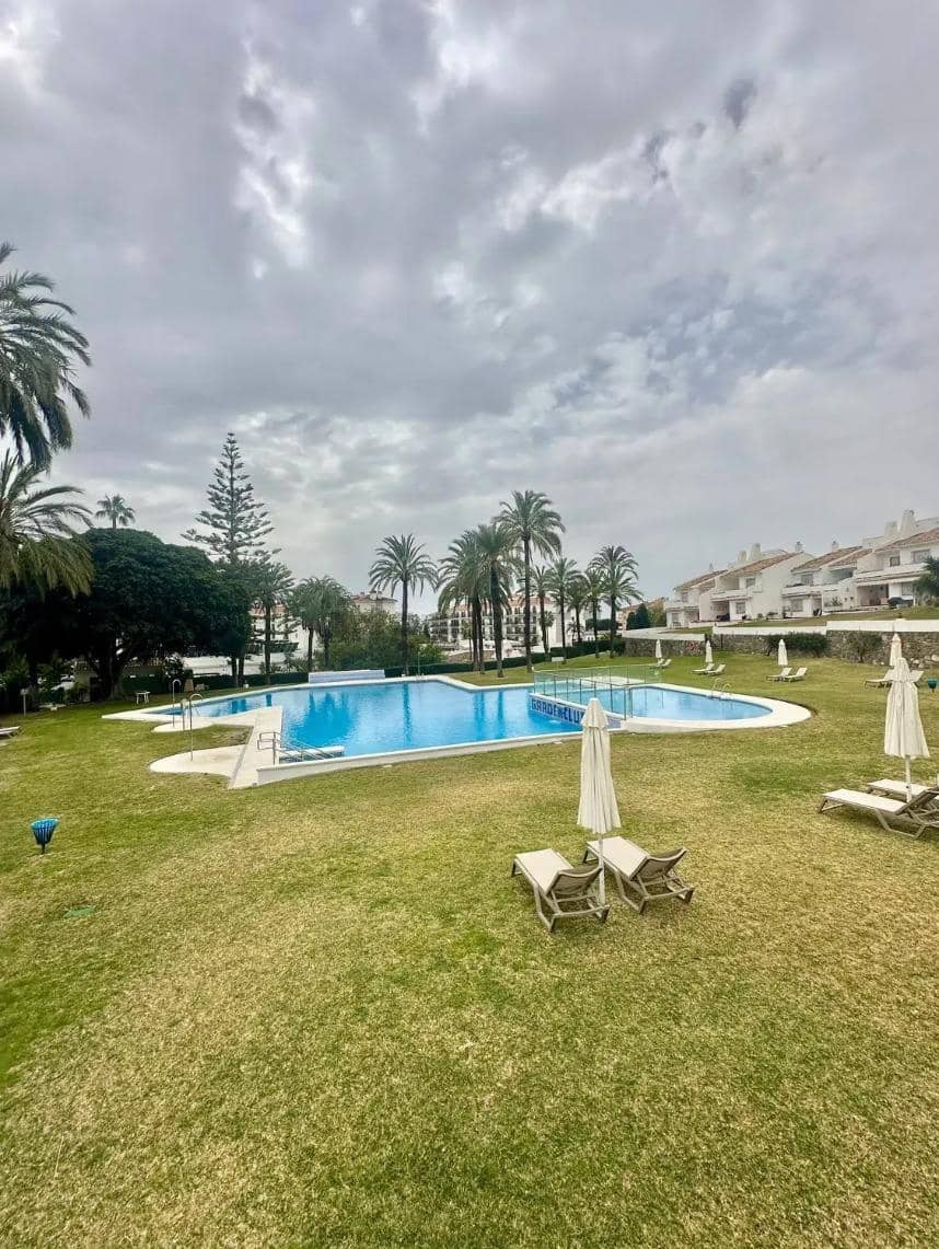 2 makuuhuone Huoneisto myytävänä paikassa Nueva Andalucia - 565 000 € (Ref: 9784542)