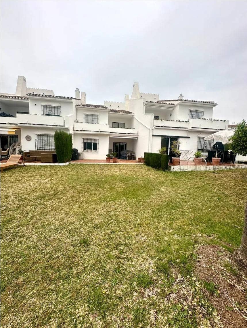 2 makuuhuone Huoneisto myytävänä paikassa Nueva Andalucia - 565 000 € (Ref: 9784542)