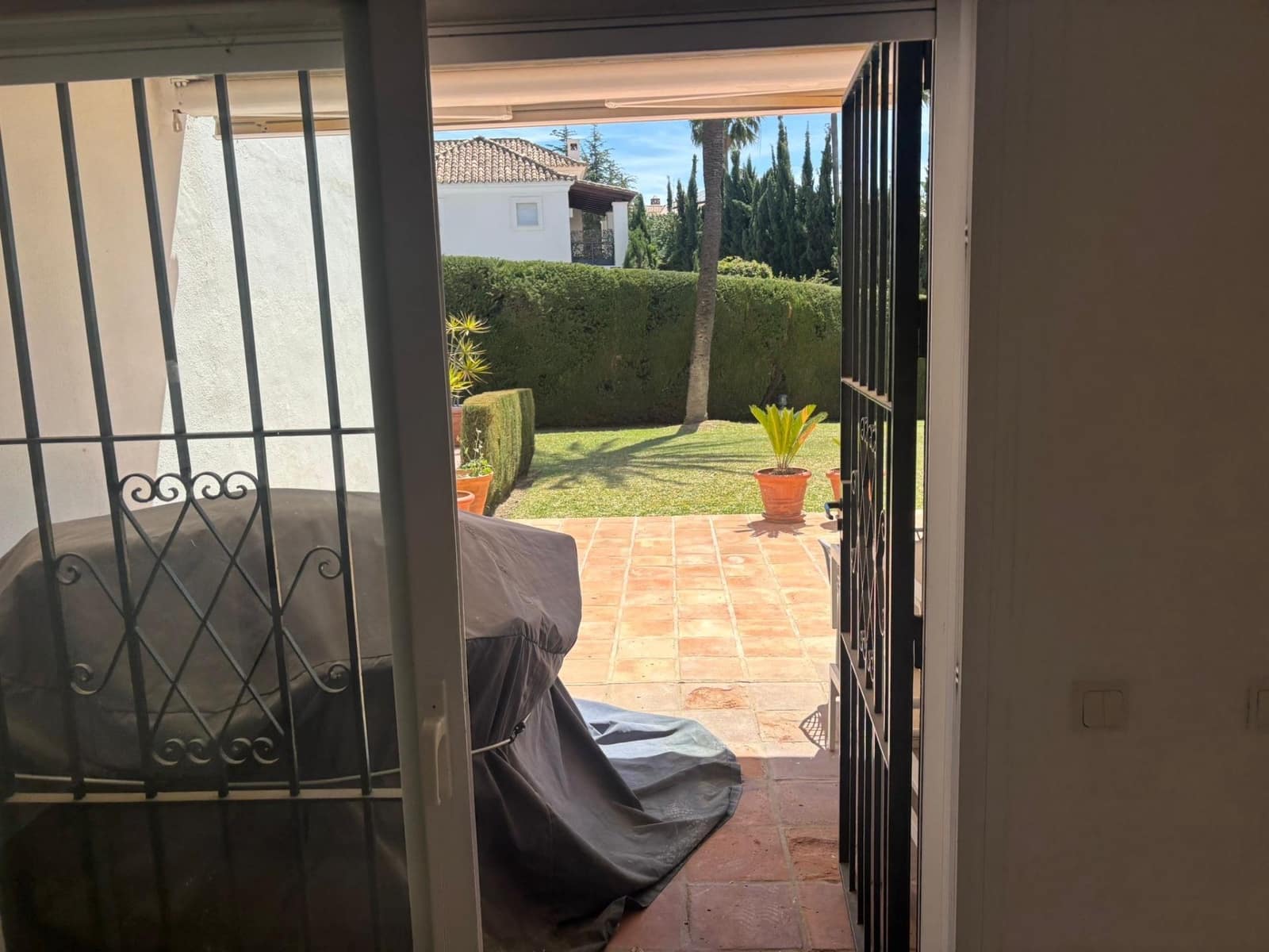2 makuuhuone Huoneisto myytävänä paikassa Nueva Andalucia - 565 000 € (Ref: 9784542)