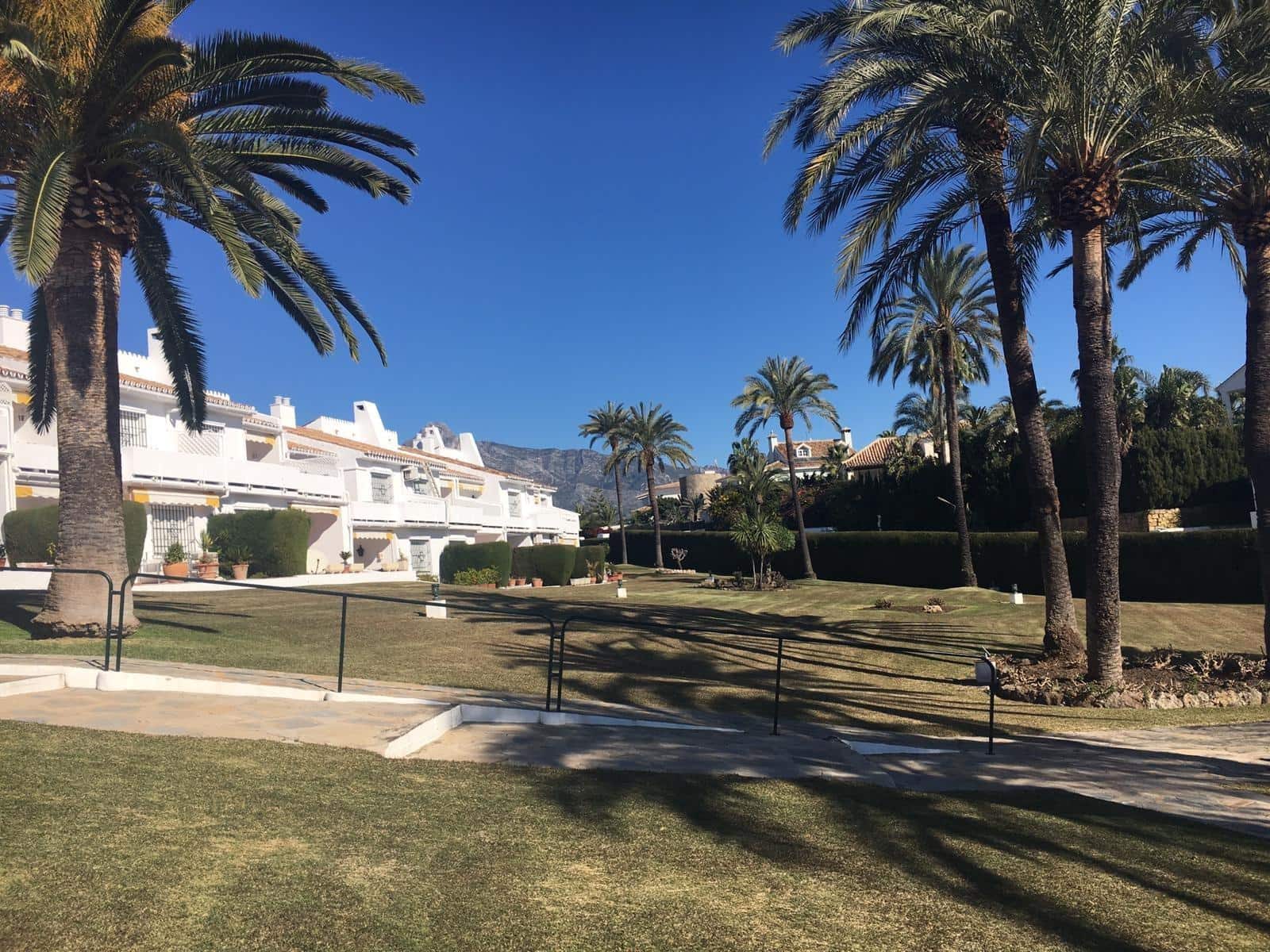 2 makuuhuone Huoneisto myytävänä paikassa Nueva Andalucia - 565 000 € (Ref: 9784542)