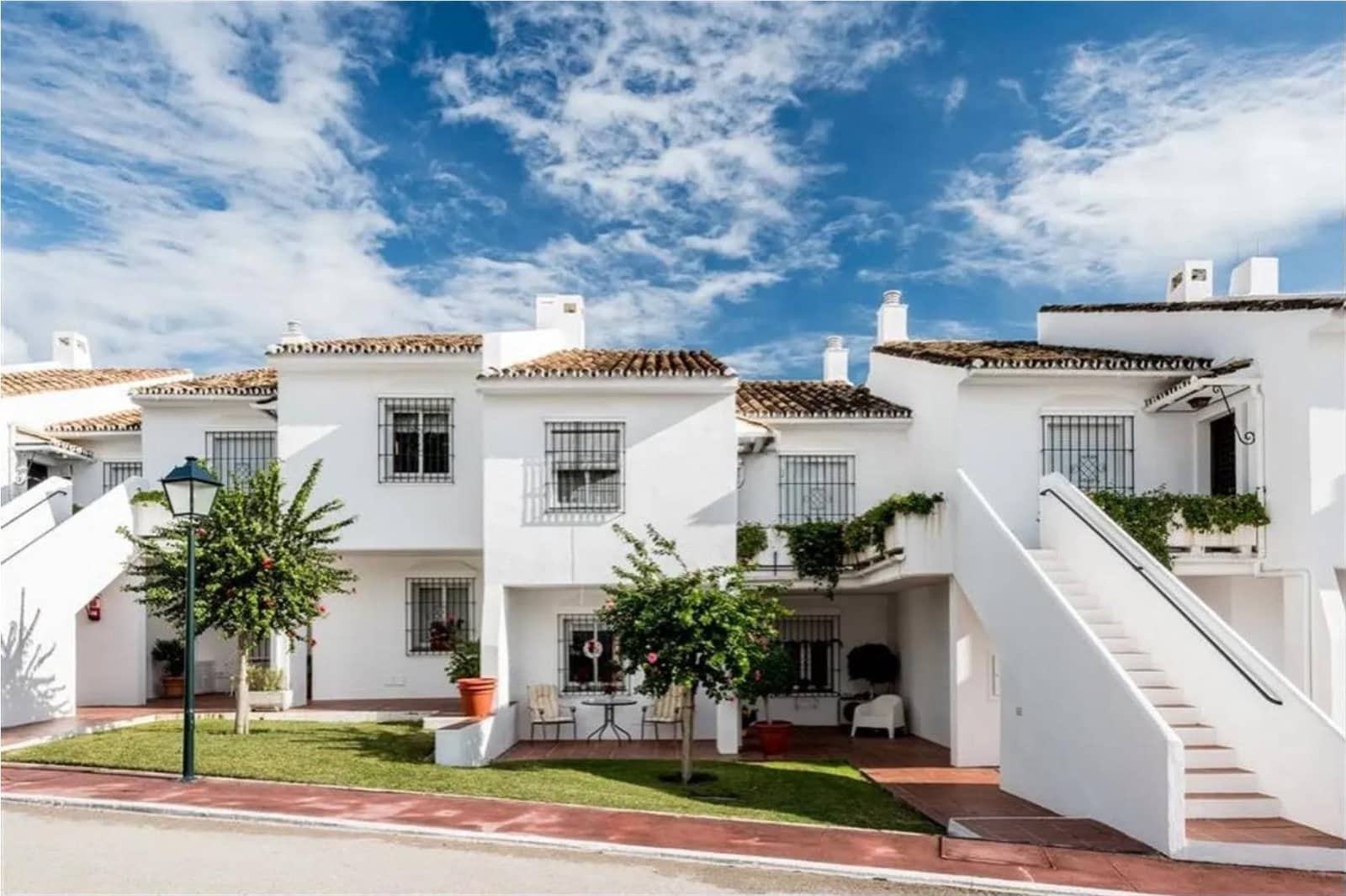 2 makuuhuone Huoneisto myytävänä paikassa Nueva Andalucia - 565 000 € (Ref: 9784542)