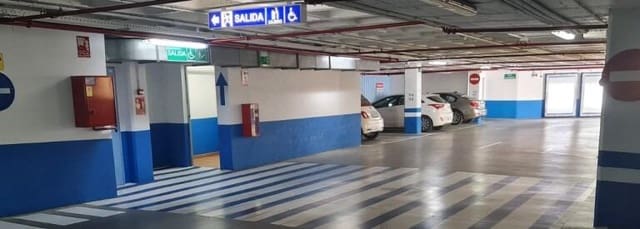 Garaje en Ricardo Soriano, Marbella en venta - 33.000 € (Ref: 9860194)