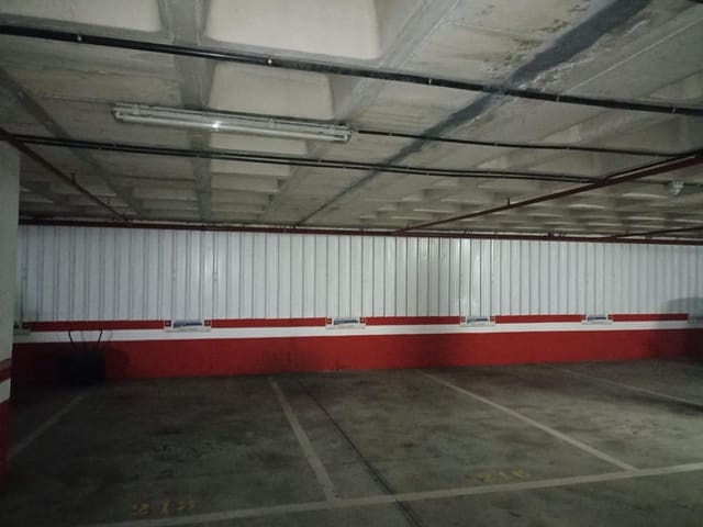 Garaje en Ricardo Soriano, Marbella en venta - 33.000 € (Ref: 9860194)