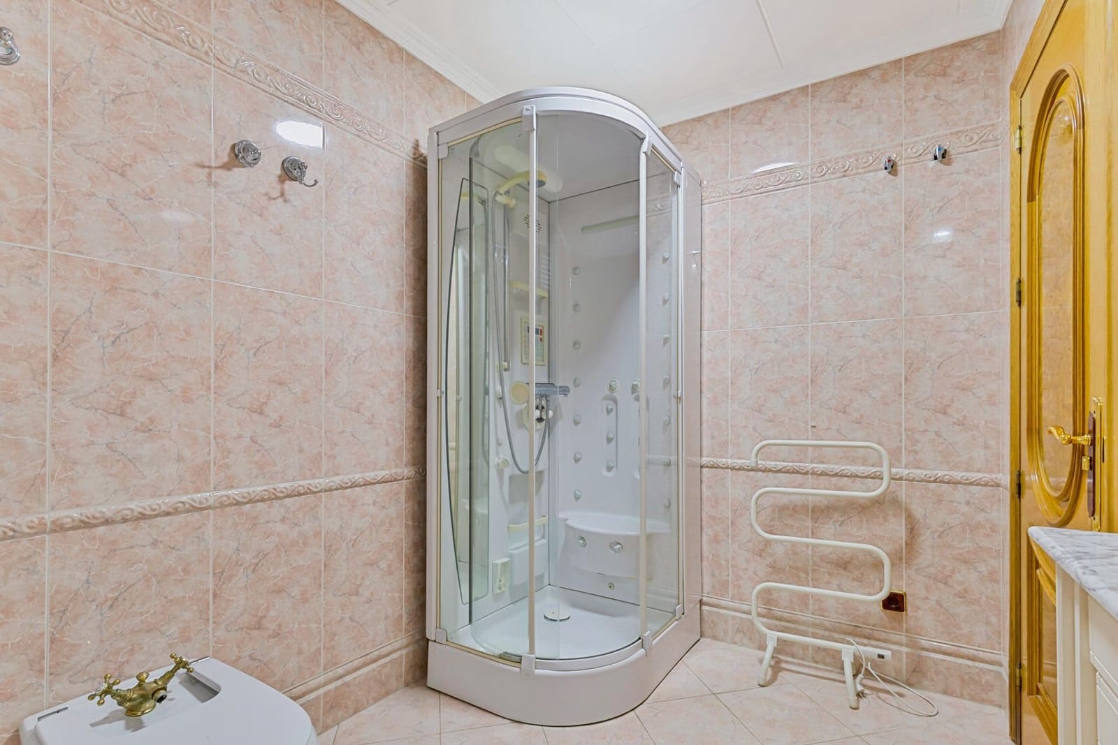 5 slaapkamer Penthouse te koop in Marbella met garage - € 1.550.000 (Ref: 9878935)