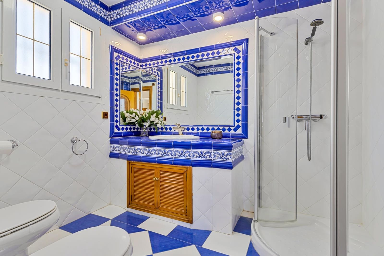 5 slaapkamer Penthouse te koop in Marbella met garage - € 1.550.000 (Ref: 9878935)