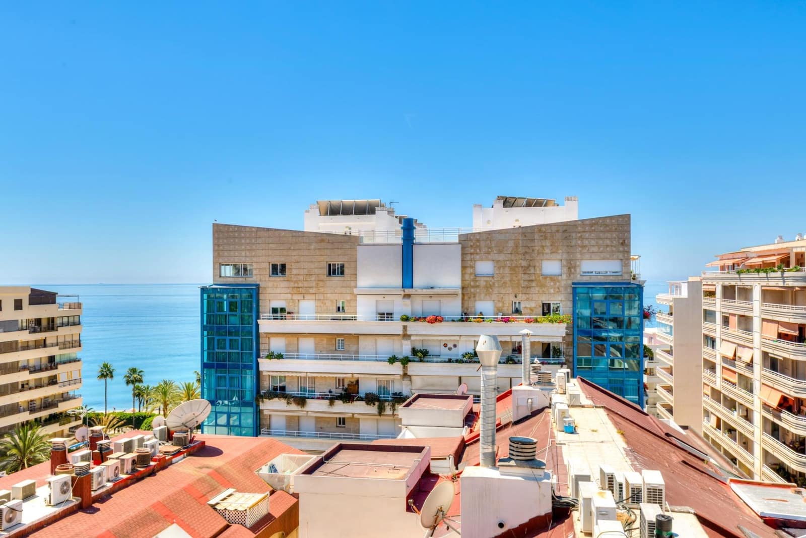 5 slaapkamer Penthouse te koop in Marbella met garage - € 1.550.000 (Ref: 9878935)