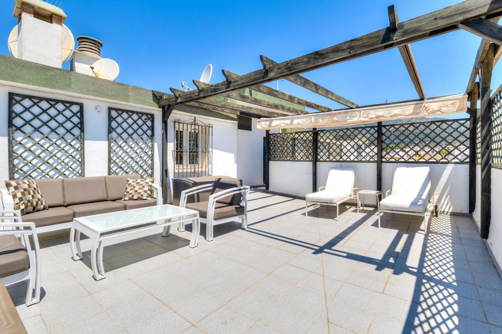 5 slaapkamer Penthouse te koop in Marbella met garage - € 1.550.000 (Ref: 9878935)