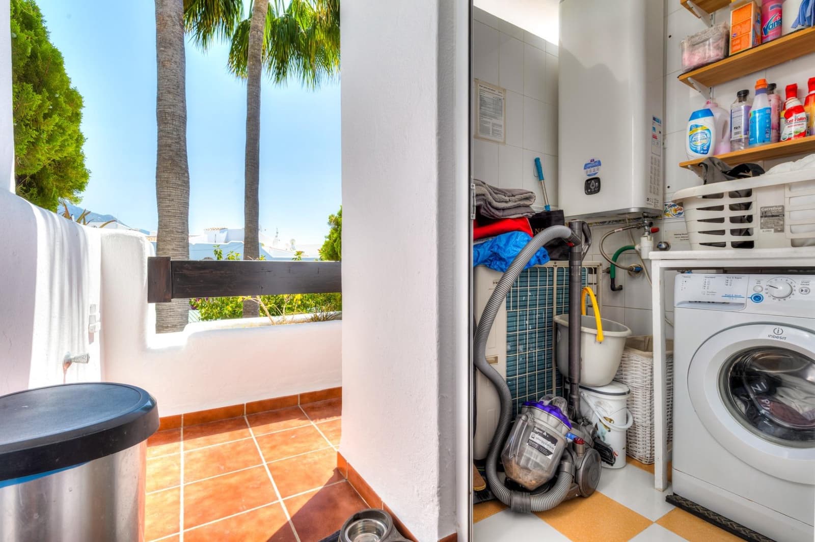 2 bedroom Apartment for sale in Aloha Golf with pool garage - € 550,000 (Ref: 9913250)