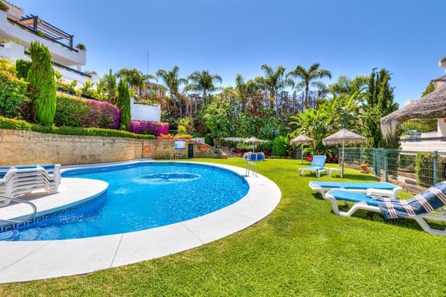 2 camera da letto Appartamento in vendita in Aloha Golf, Marbella con piscina garage - 570.000 € (Rif: 9913250)